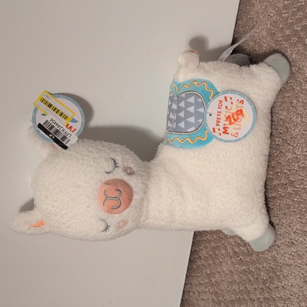 Musical Llama Stuffed Animal Toy from Target for Babies Sleeping NWT